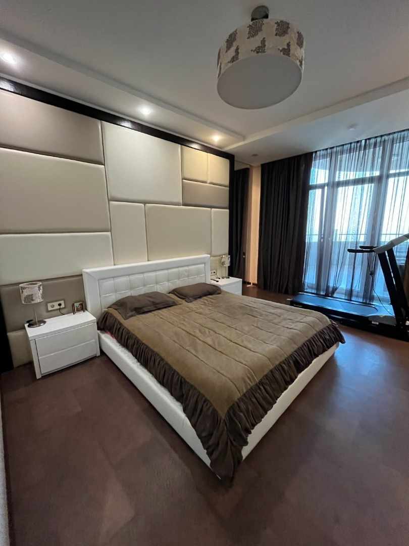продажа трехкомнатной квартиры номер A-173266 в Приморском районе, фото номер 25